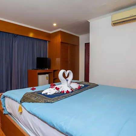 Patong Central Residence & Apartment Room photo