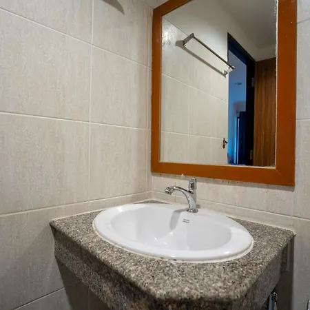 Patong Central Residence & Apartment Room photo