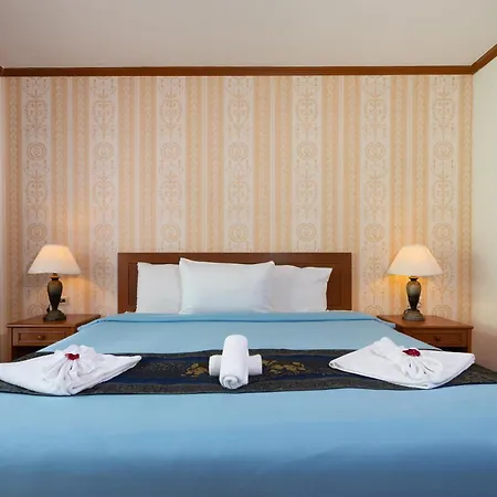Patong Central Residence & Apartment Room photo