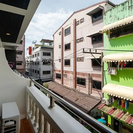 Patong Central Residence & Apartment Room photo