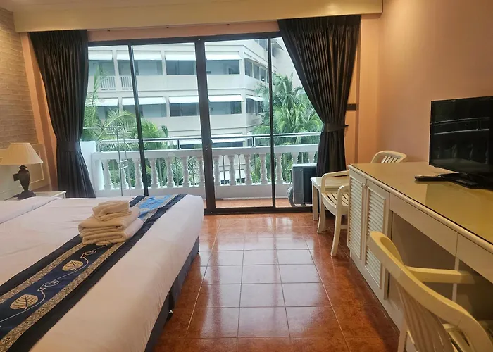Patong Central Residence & Apartment